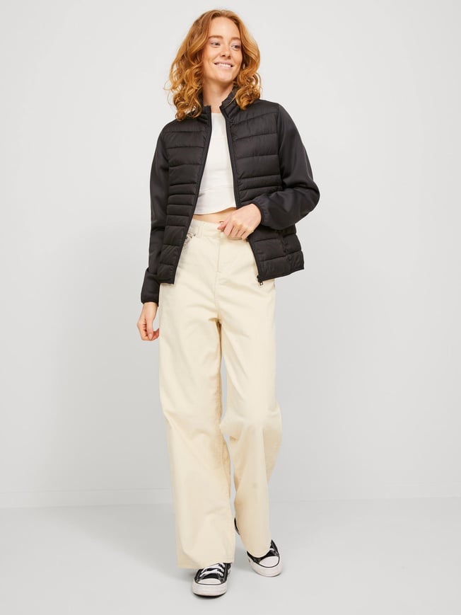 Demisezoninė moteriška striukė