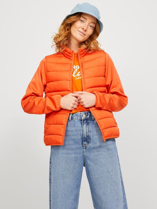 Demisezoninė moteriška striukė